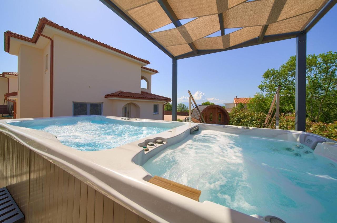 Holiday House Sea & Sun Residence Rasopasno ภายนอก รูปภาพ