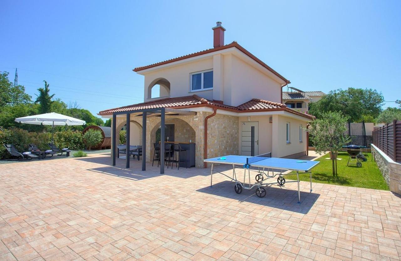 Holiday House Sea & Sun Residence Rasopasno ภายนอก รูปภาพ
