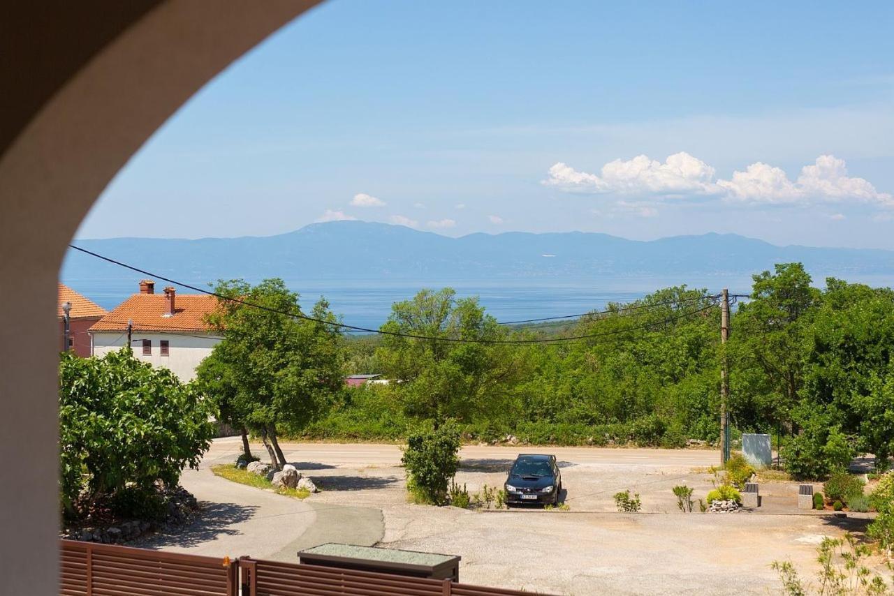 Holiday House Sea & Sun Residence Rasopasno ภายนอก รูปภาพ